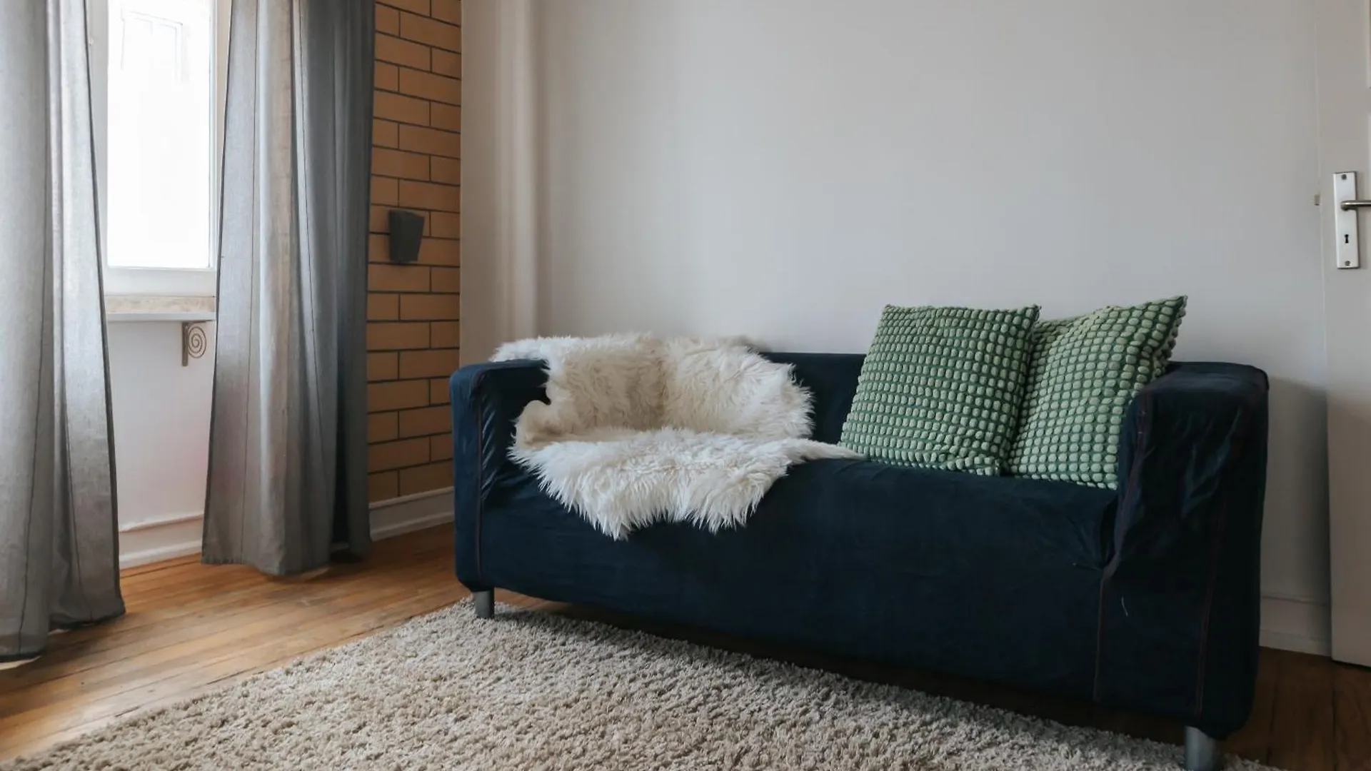 Aquilla Family Room 302 리스본 홈스테이